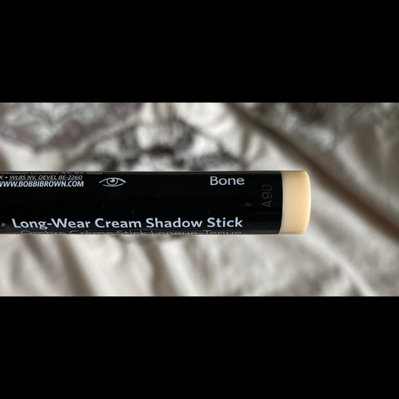Bobbi Brown Long-Wear Cream Shadow Stick in Vanilla and Bone - Picture 2 of 10